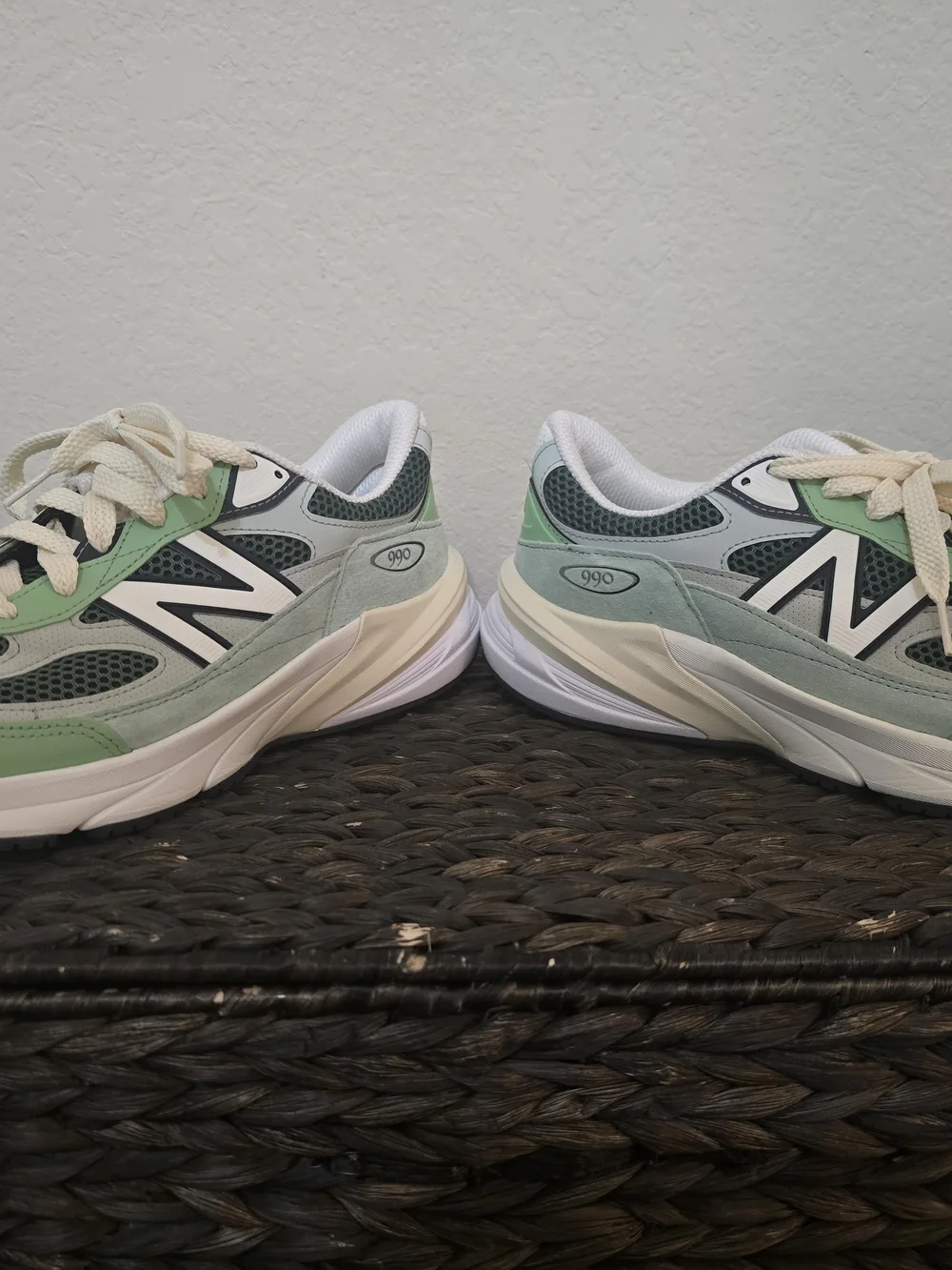 New Balance 990v6 Made in USA Avocado Natural Mint Sneakers U990AB6 Men Size 9.5
